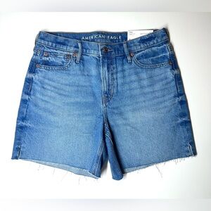 American Eagle Women’s Super High Rise 6 ‘’ Relaxed Denim Shorts Size- 4